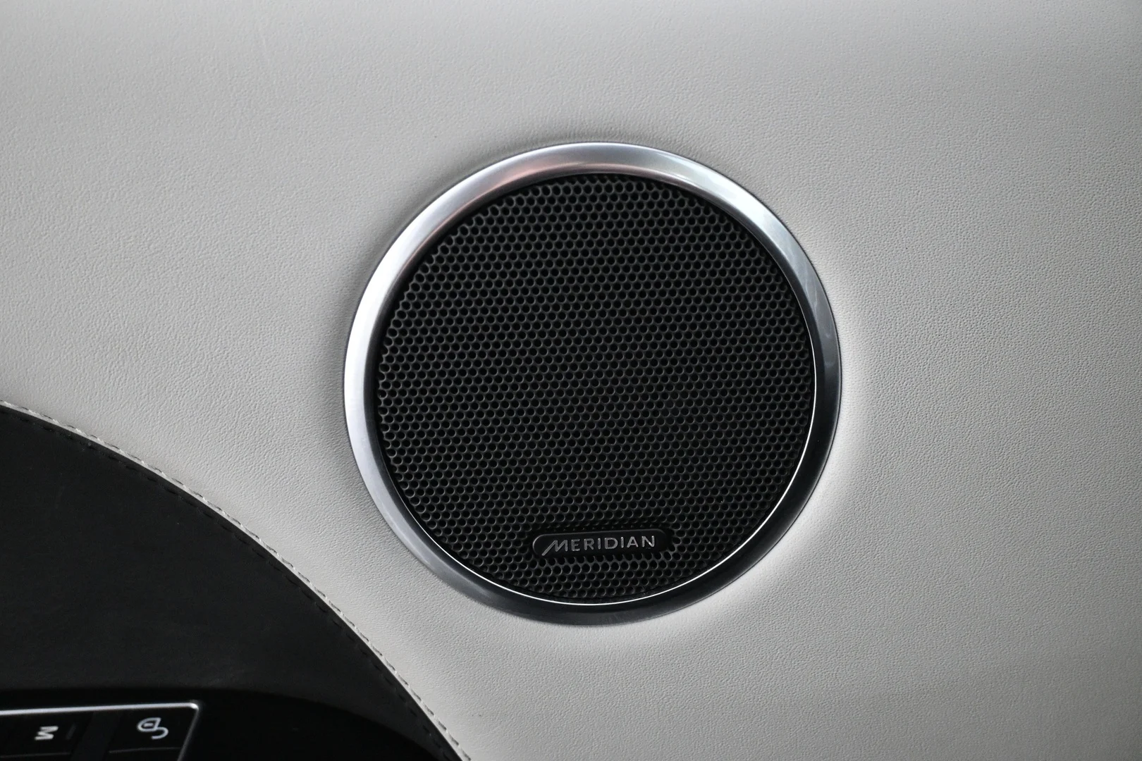 Car Image - 1XBWNTxS1hfFjyGpSVnQ7J