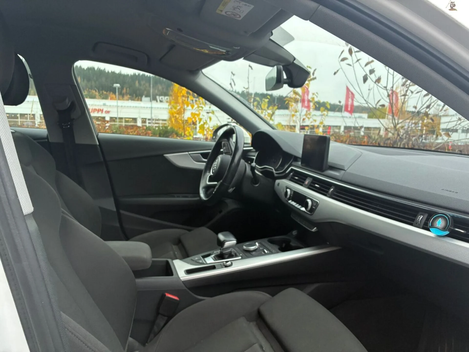 Car Image - 1TjFEu8CoeevzwrLQKQyk2