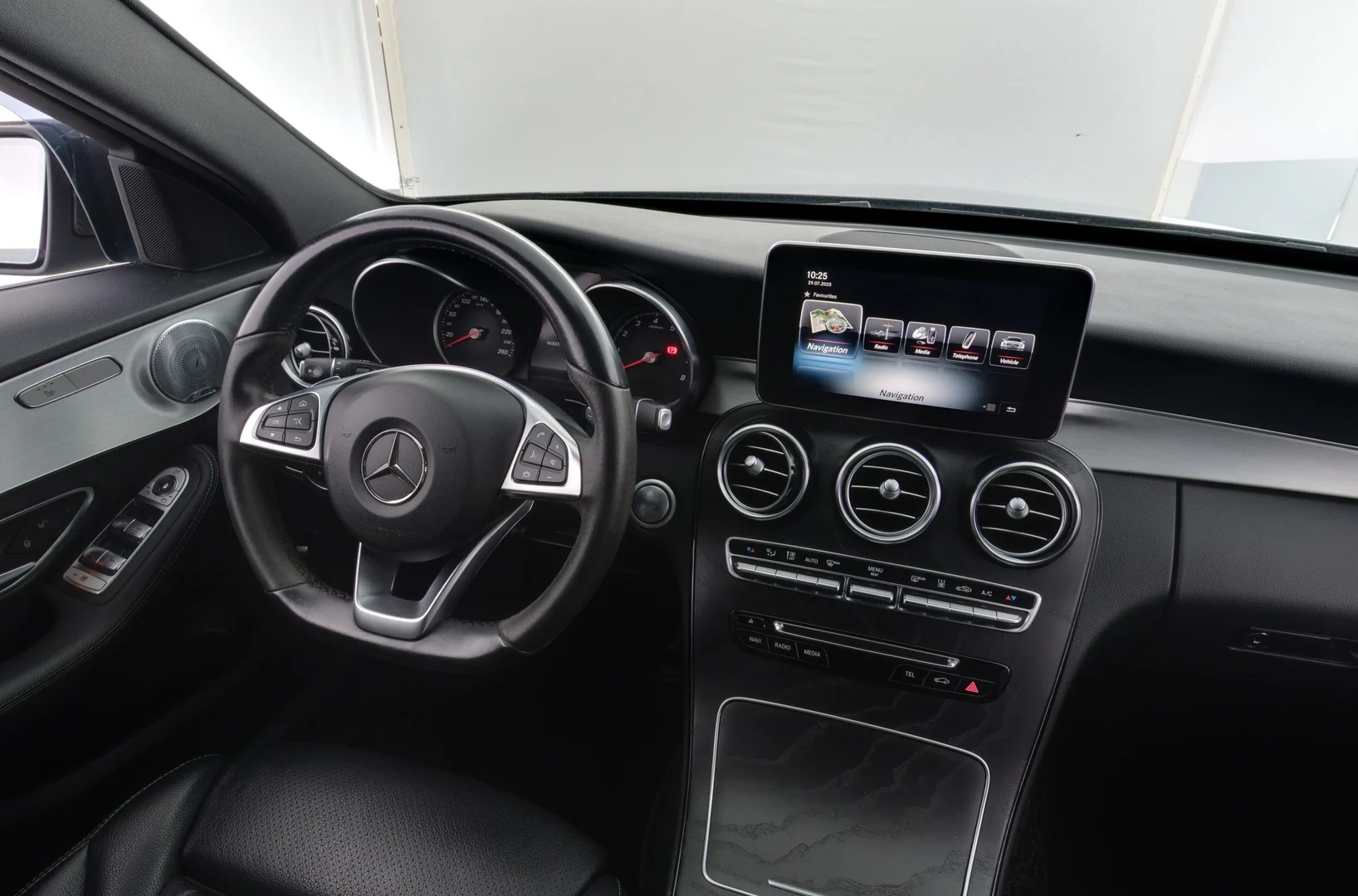 Car Image - 7LNFkVpi1e64AKxoSotI8o