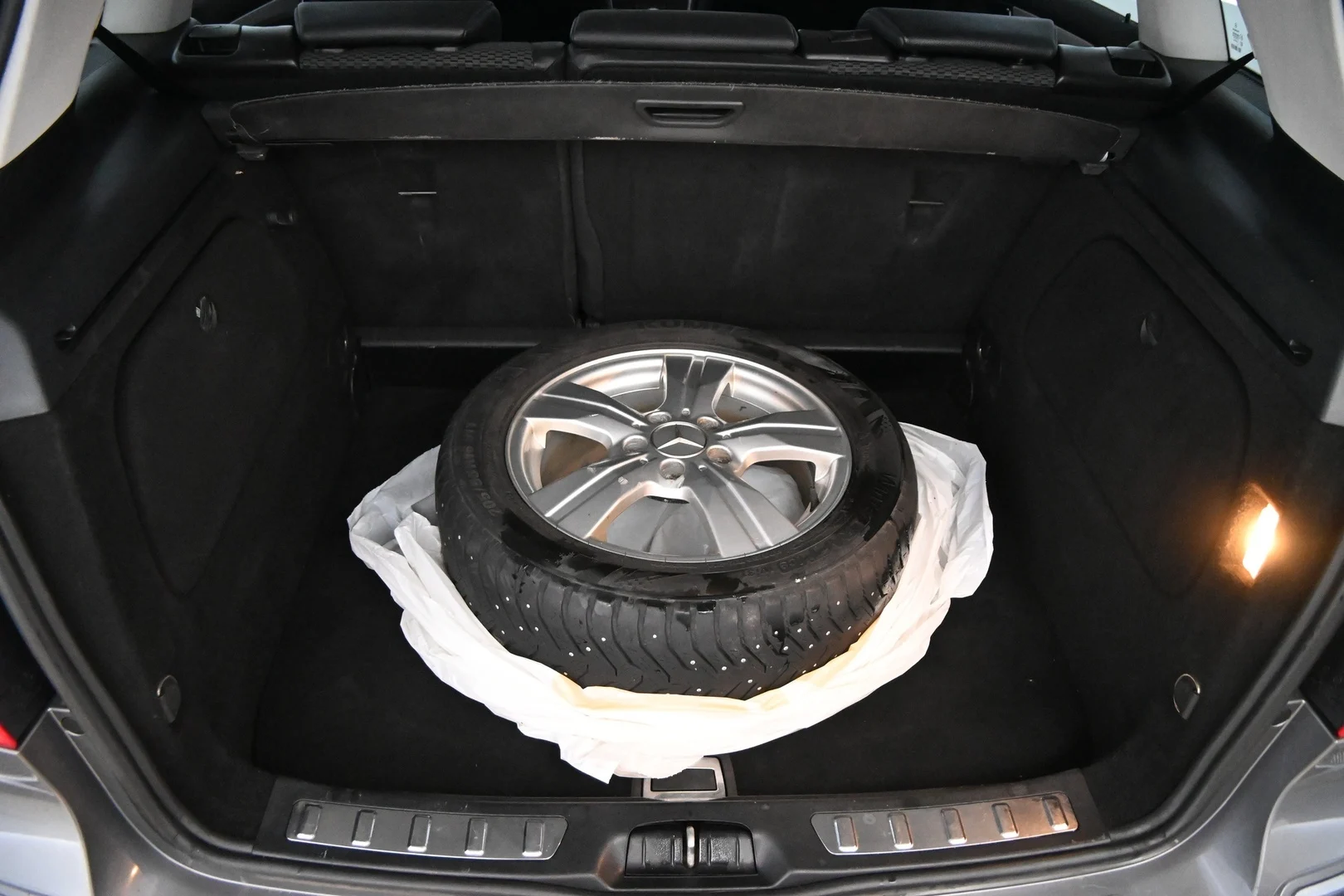 Car Image - 5FVpvTQEGDXLWurnyleZp9