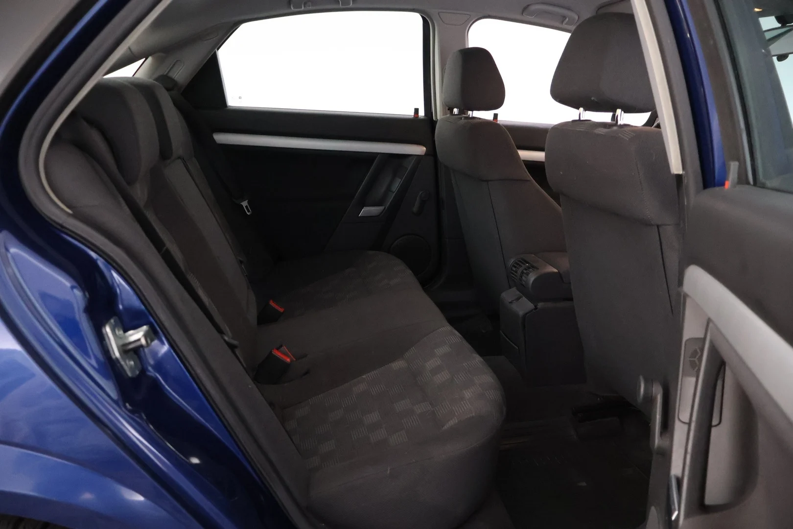Car Image - 5VvGsFxtwjdjYlbRl4SYaF