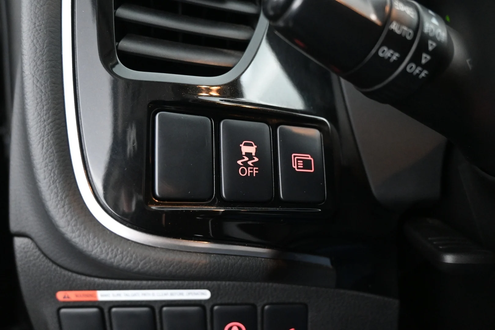 Car Image - 2o4FTHGQMoaAvoqMODUENO