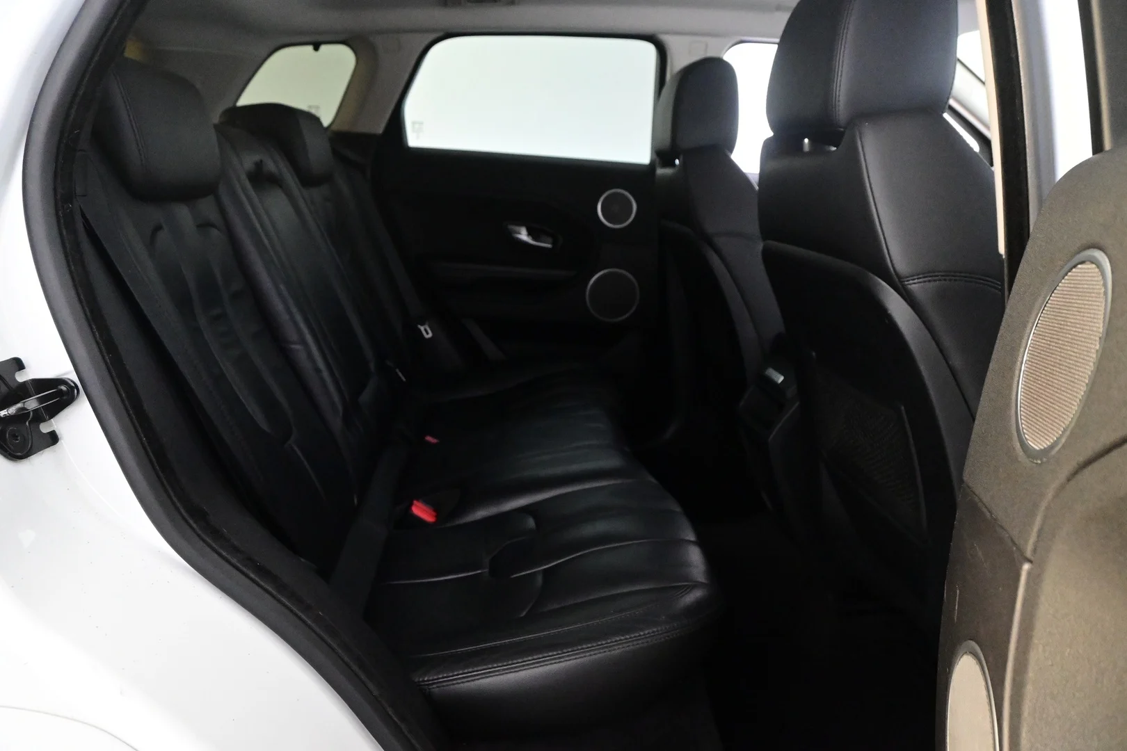Car Image - 1mEab8oC9X64CwOmq8rwDN