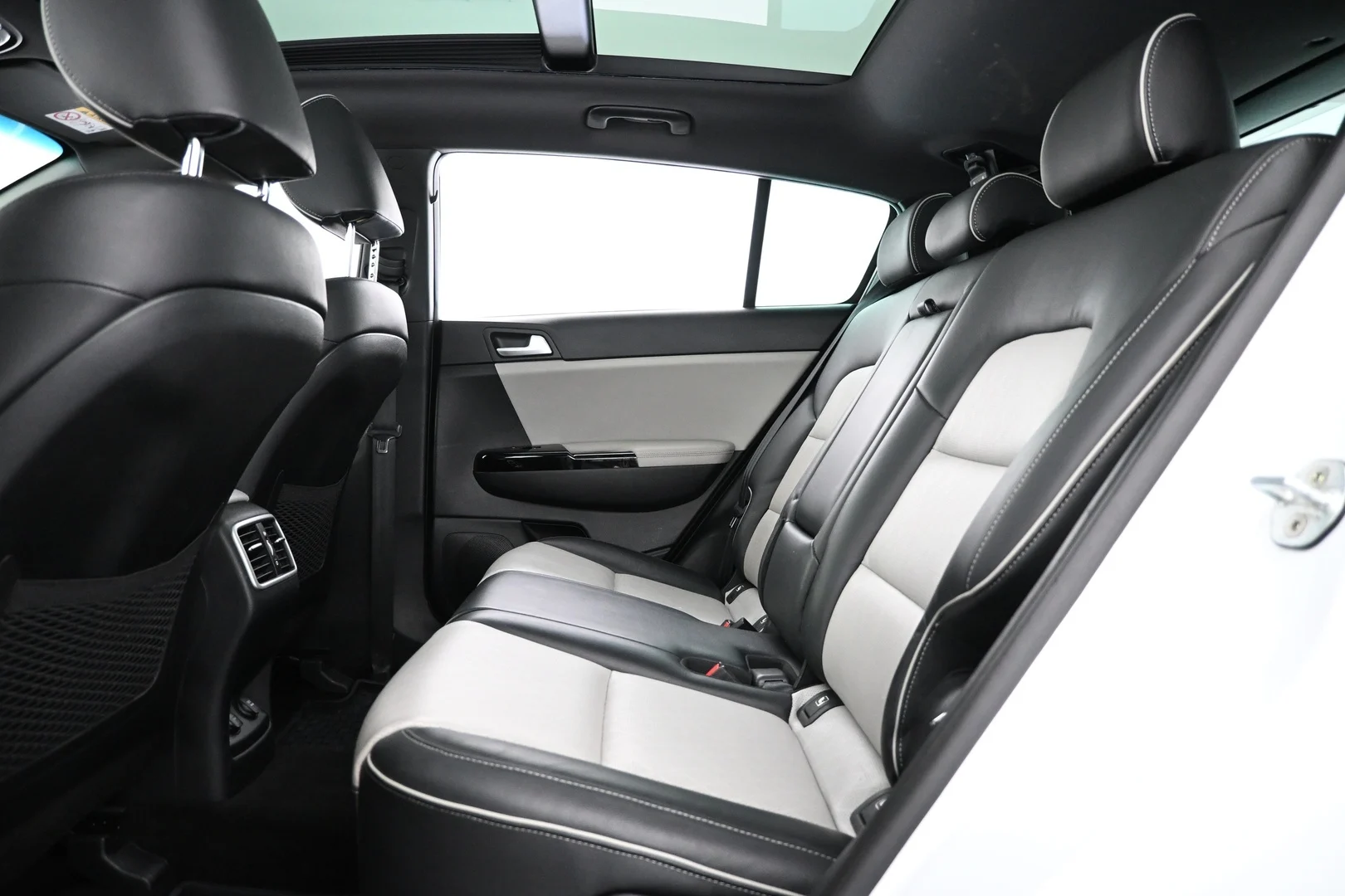 Car Image - 3vBTmuKpxUQHJ9bnB9cObG
