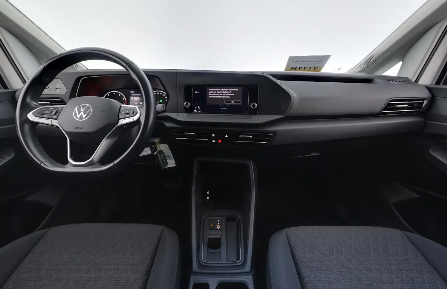 Car Image - 1Yq5mimrnCFRGzukW3lQU7