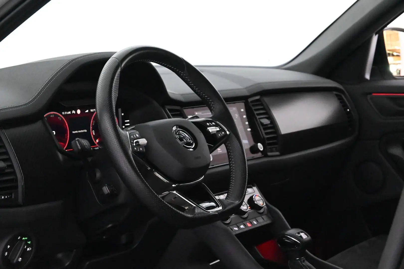 Car Image - 7kjUt2NC4uEfZcjCPu6rhK