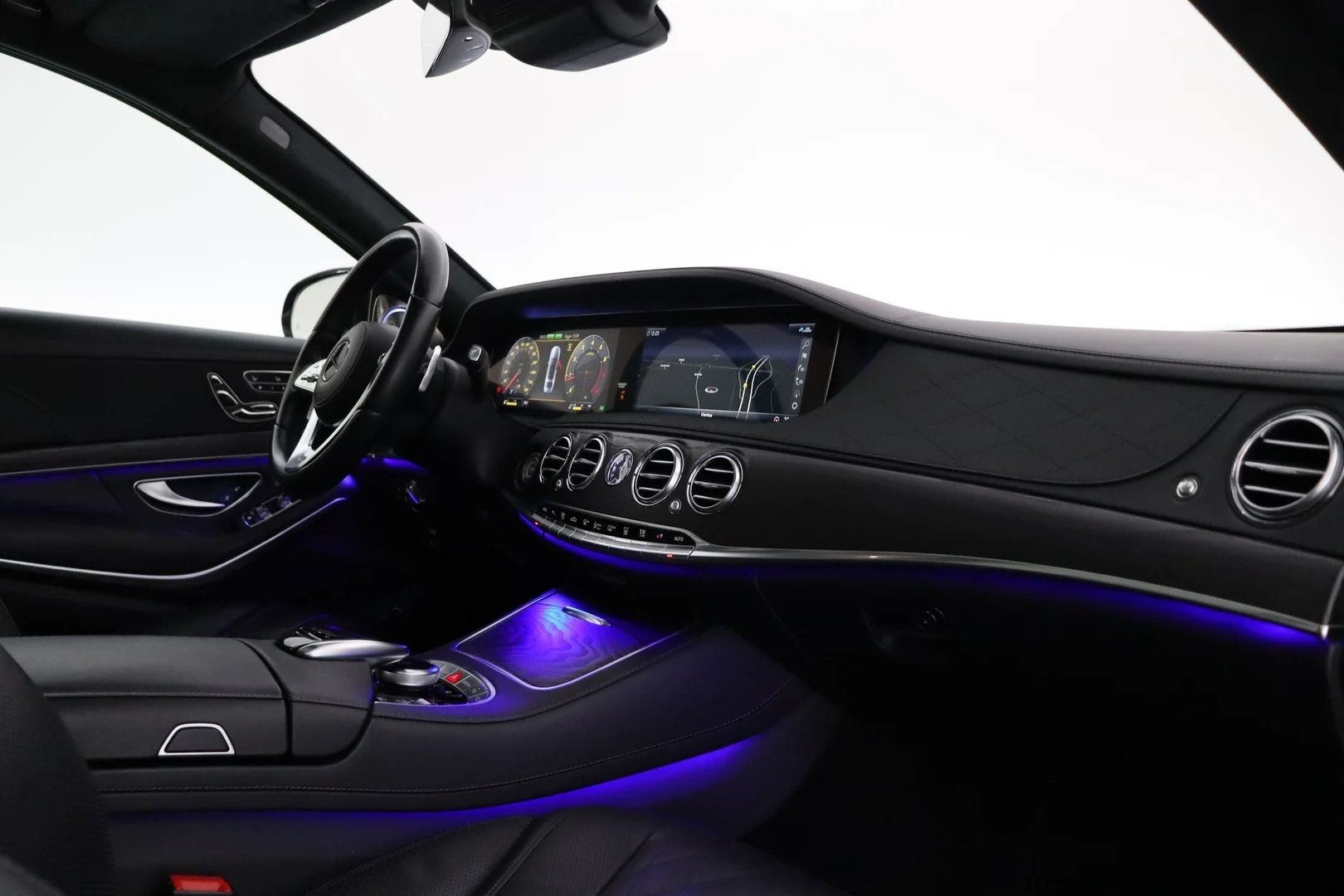 Car Image - 5ZtSy8WMqW77ZmZTo8I6K9