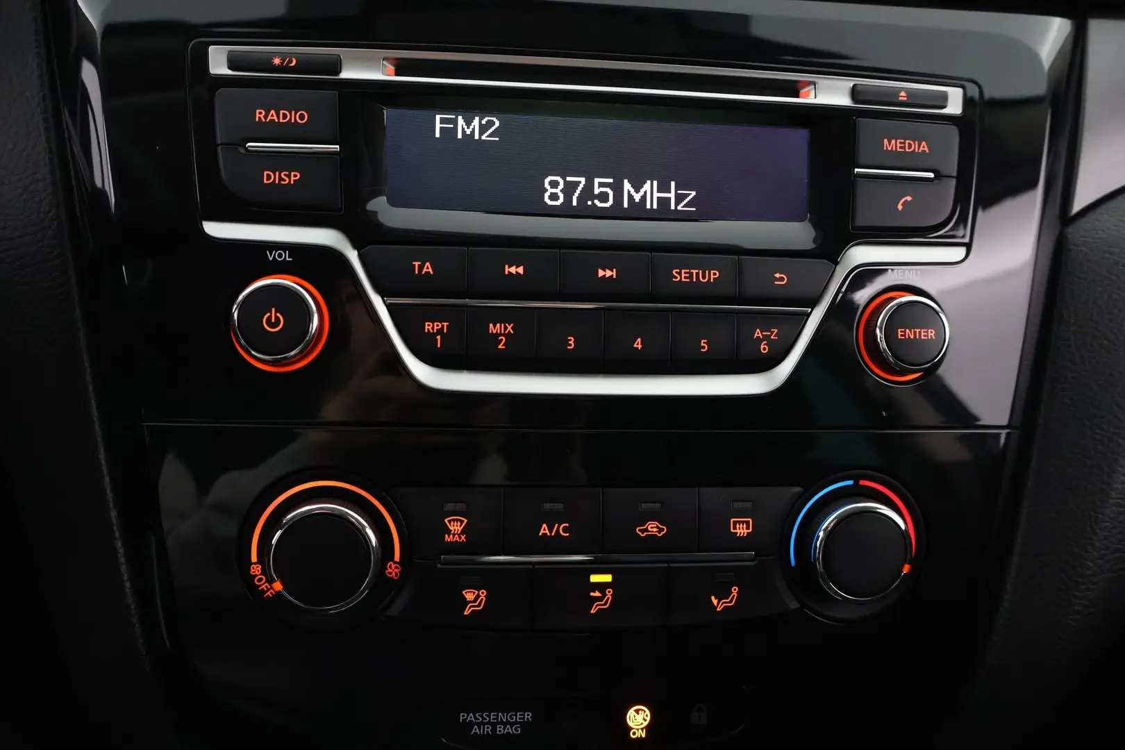 Car Image - 4V3EjnePG7LVuG1aPyBs5t