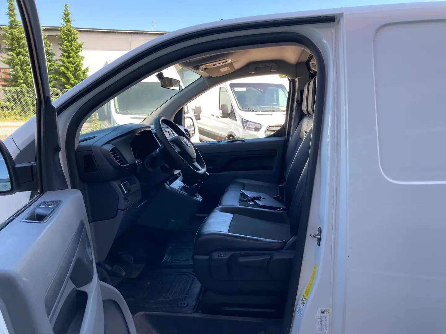 Car Image - 6mtU7L5LsHrQFibshwtaHF