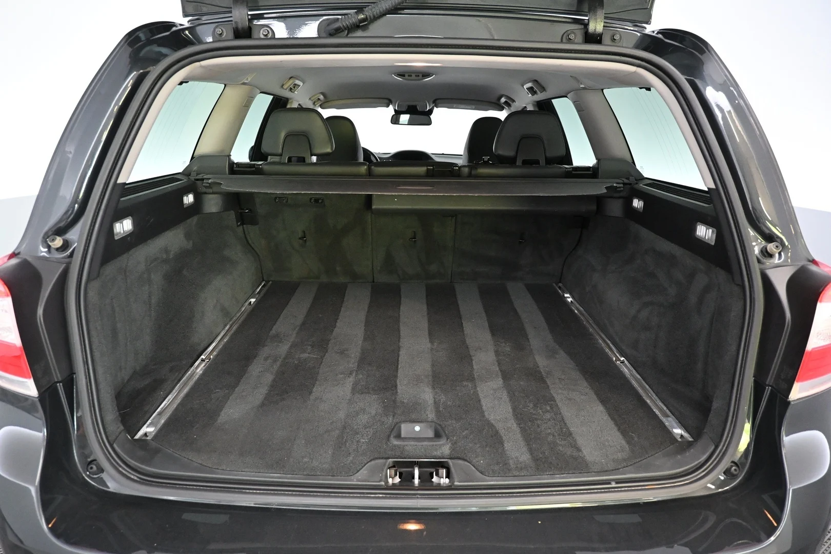 Car Image - 4Z9sYFg5yPwA9Q7q0lM0D8