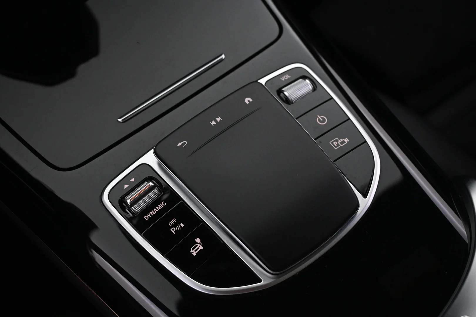 Car Image - 35leJI3dj11hoZIh6PdWgq