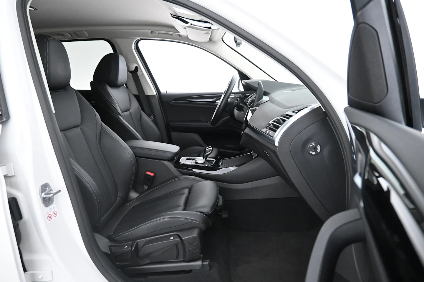 Car Image - 2LRrHMYCHQPuyW3PVj8lou