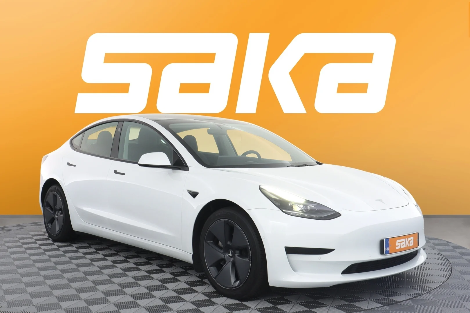 Car Image - 140MBpQPjLUu94iEeTkHE2