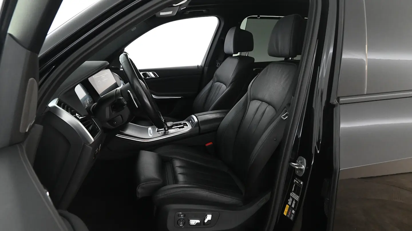 Car Image - 3ijuNtmxH71LSw5yiGF2UD