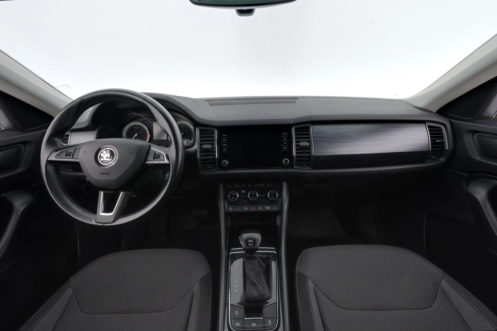 Car Image - 1TjRrVZqcoVDMxGxkpf4dN