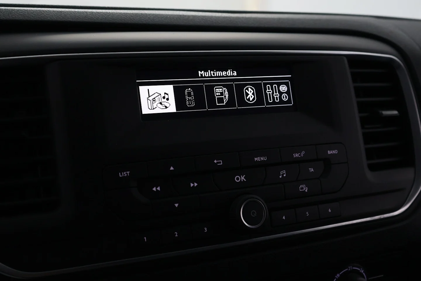 Car Image - 1jWOcEUQr0foGIJOD8Esfb