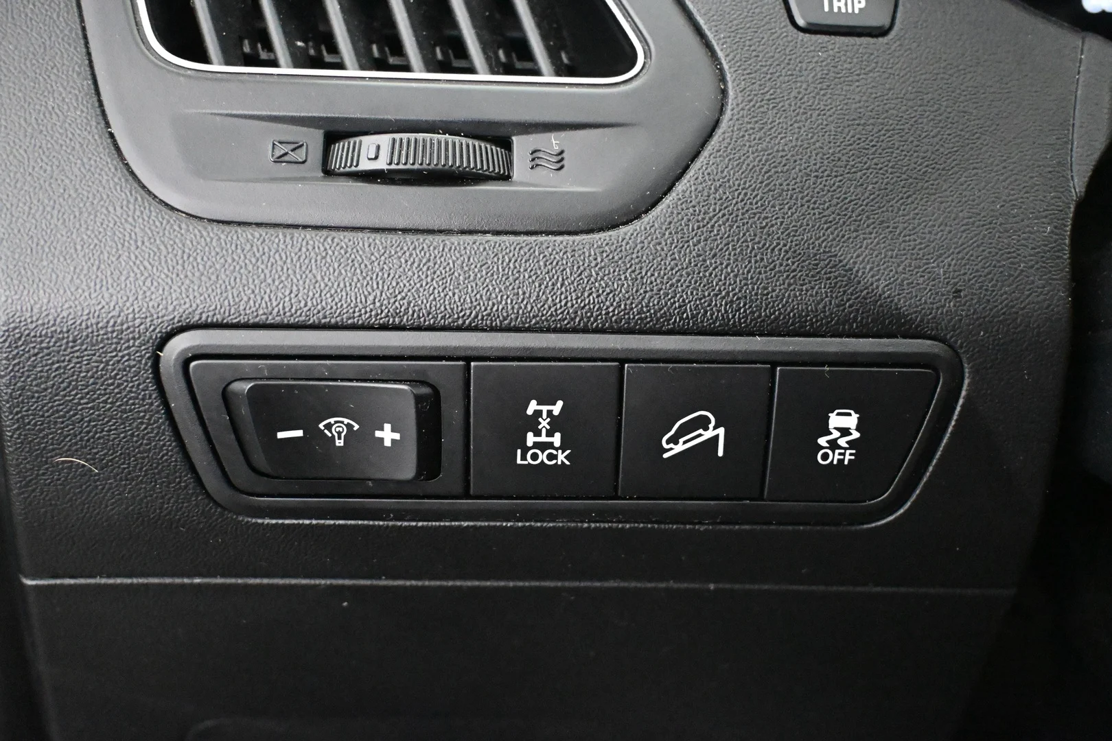 Car Image - 7bQic6eEmfvMVZwBTlDEHn