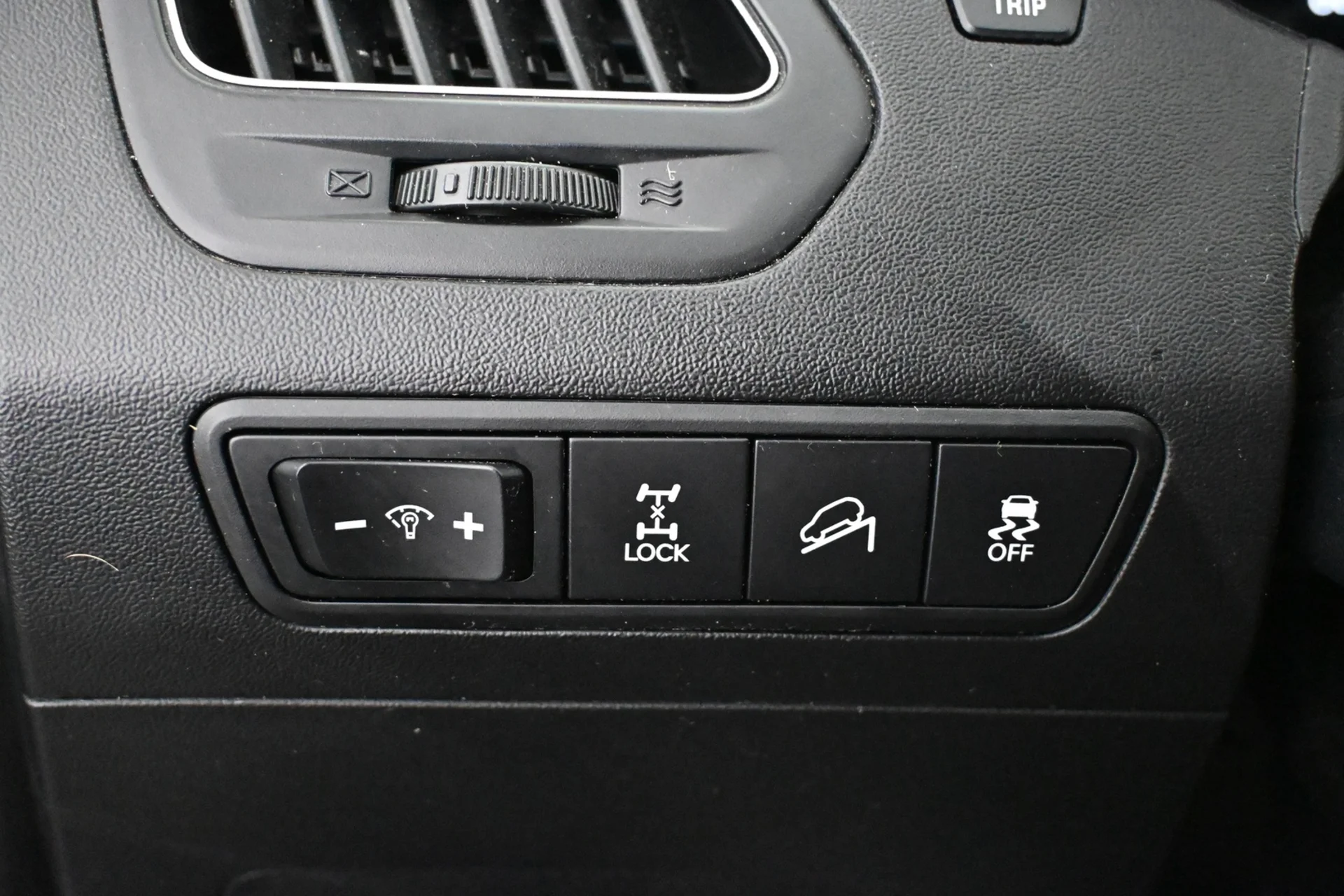 Car Image - 7bQic6eEmfvMVZwBTlDEHn