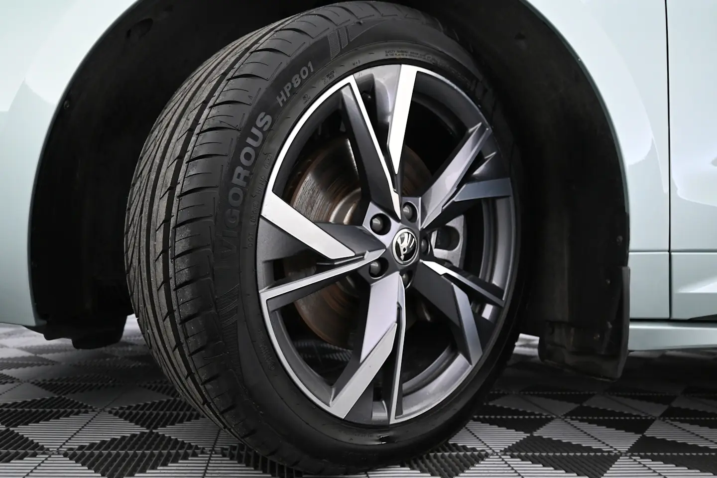 Car Image - 3QMFJkQ8i6z3ZHbsewKFoA