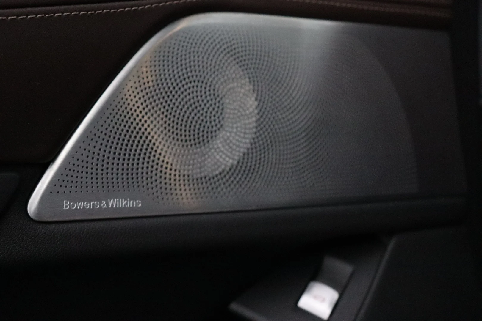 Car Image - 75NeiFlqZLPWW1fztA7hkU