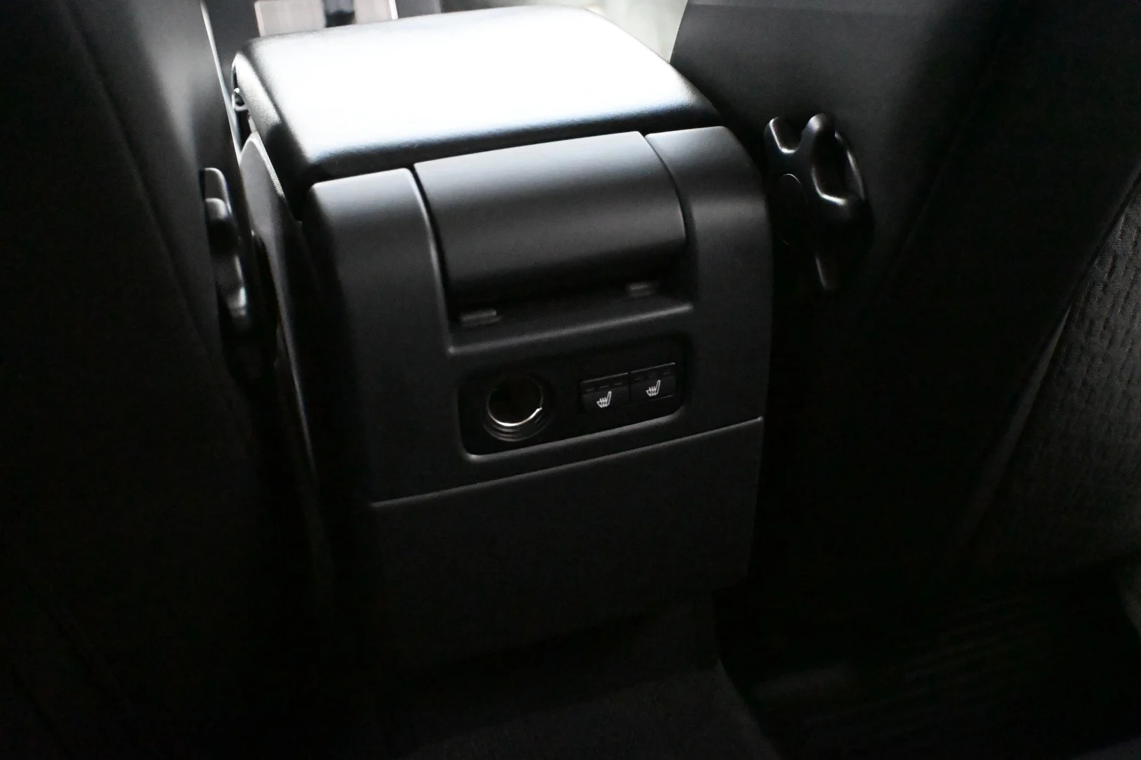 Car Image - 2odB1UOnvQnEBwYexM8wlD