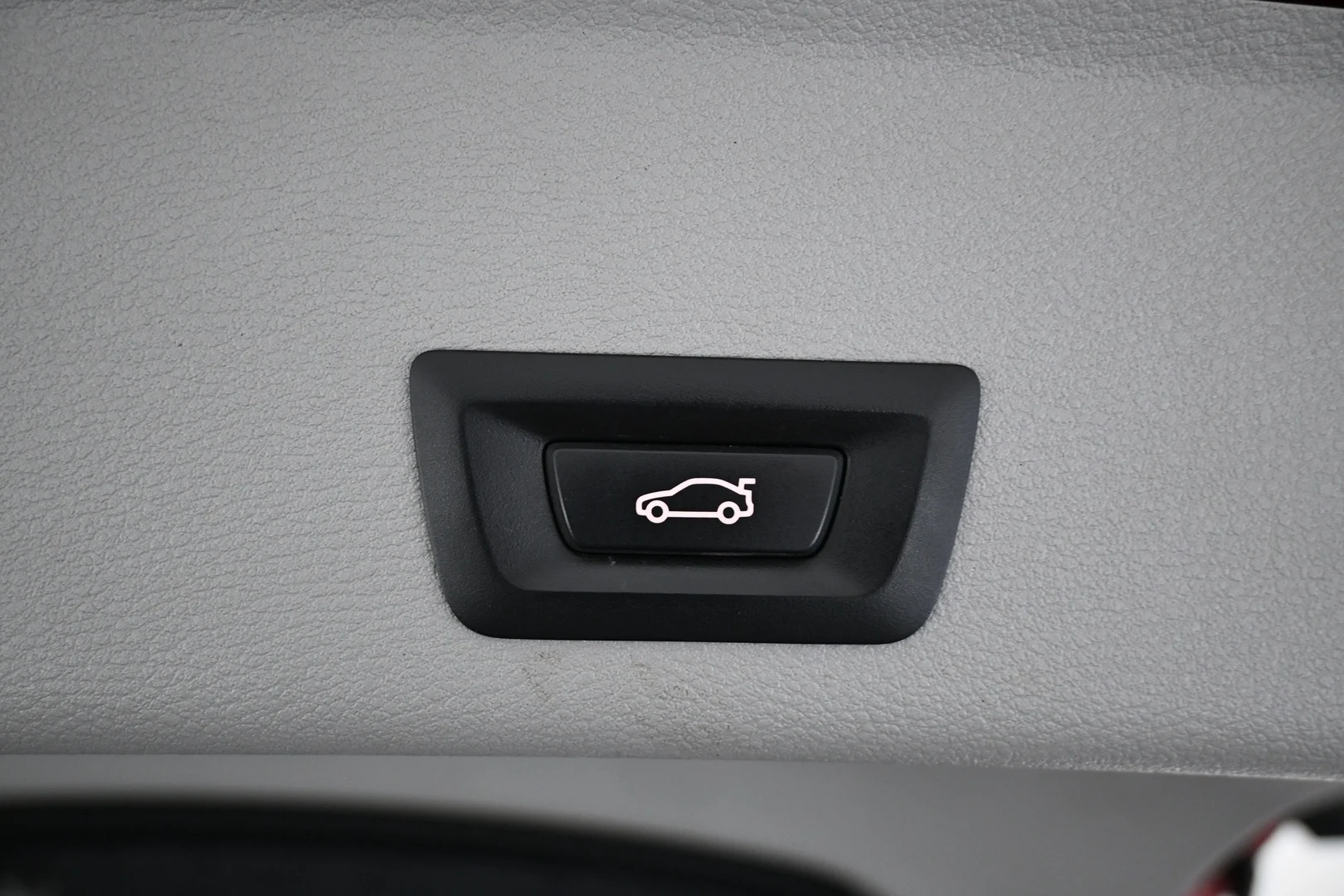 Car Image - 30XB3VVtP9wPeDobUBkx4A