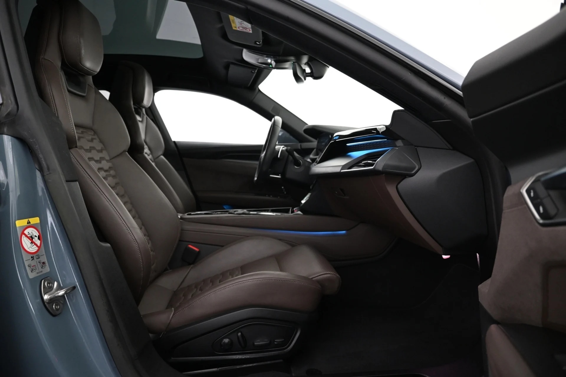 Car Image - 39feVVLBnoOwKvRRW1X275