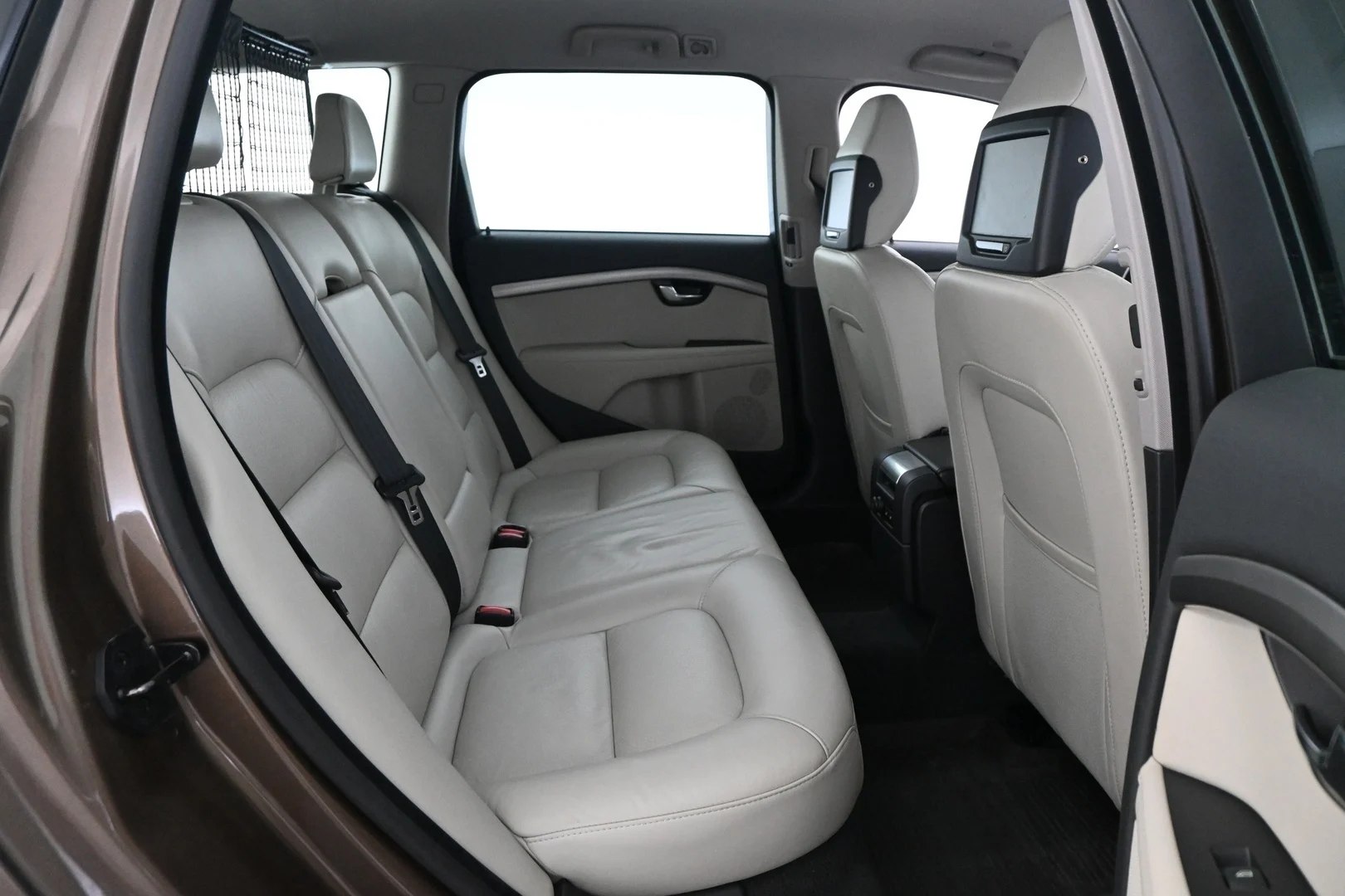 Car Image - 7qeQP1PoKjojXFXidLzcDj