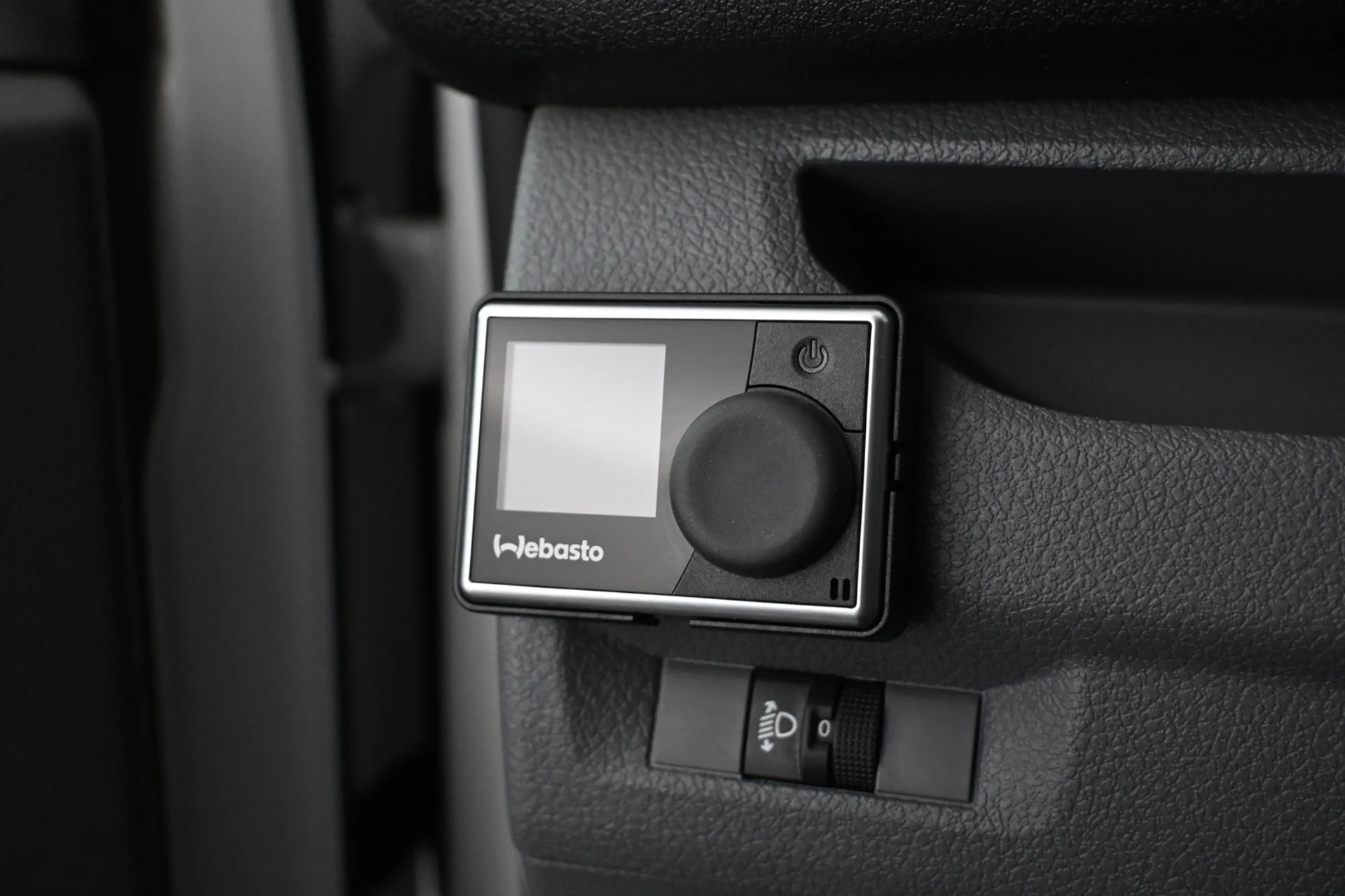 Car Image - 4kqRQgfX8w5VcgwbRb7byV