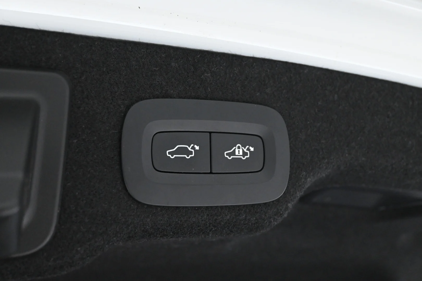 Car Image - 2q6MQuQaJgb1LMOH2yTVty