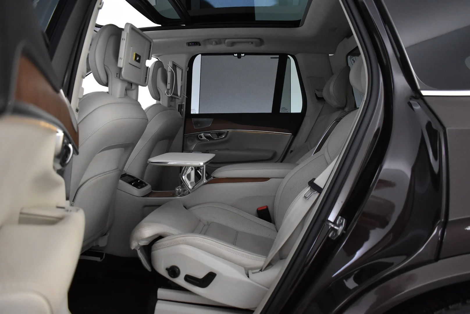 Car Image - z51cht9PwUayRfCMKaHQ3