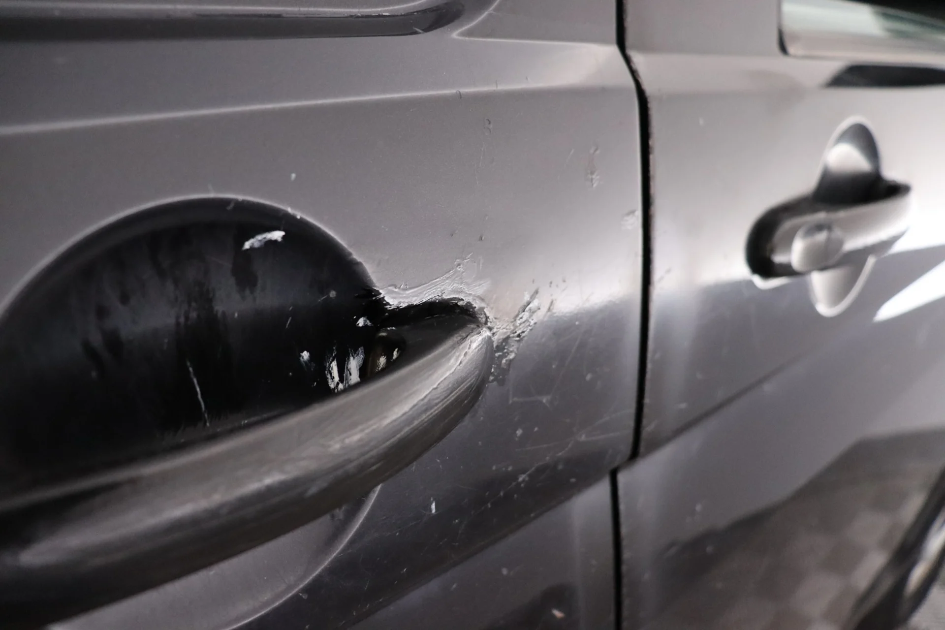 Car Image - 1FyS825JiXBvQPvA8qQqZD