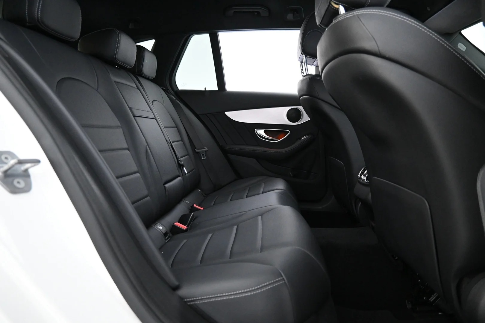 Car Image - 13gVdcBnFpJWuCM5hYdyPu