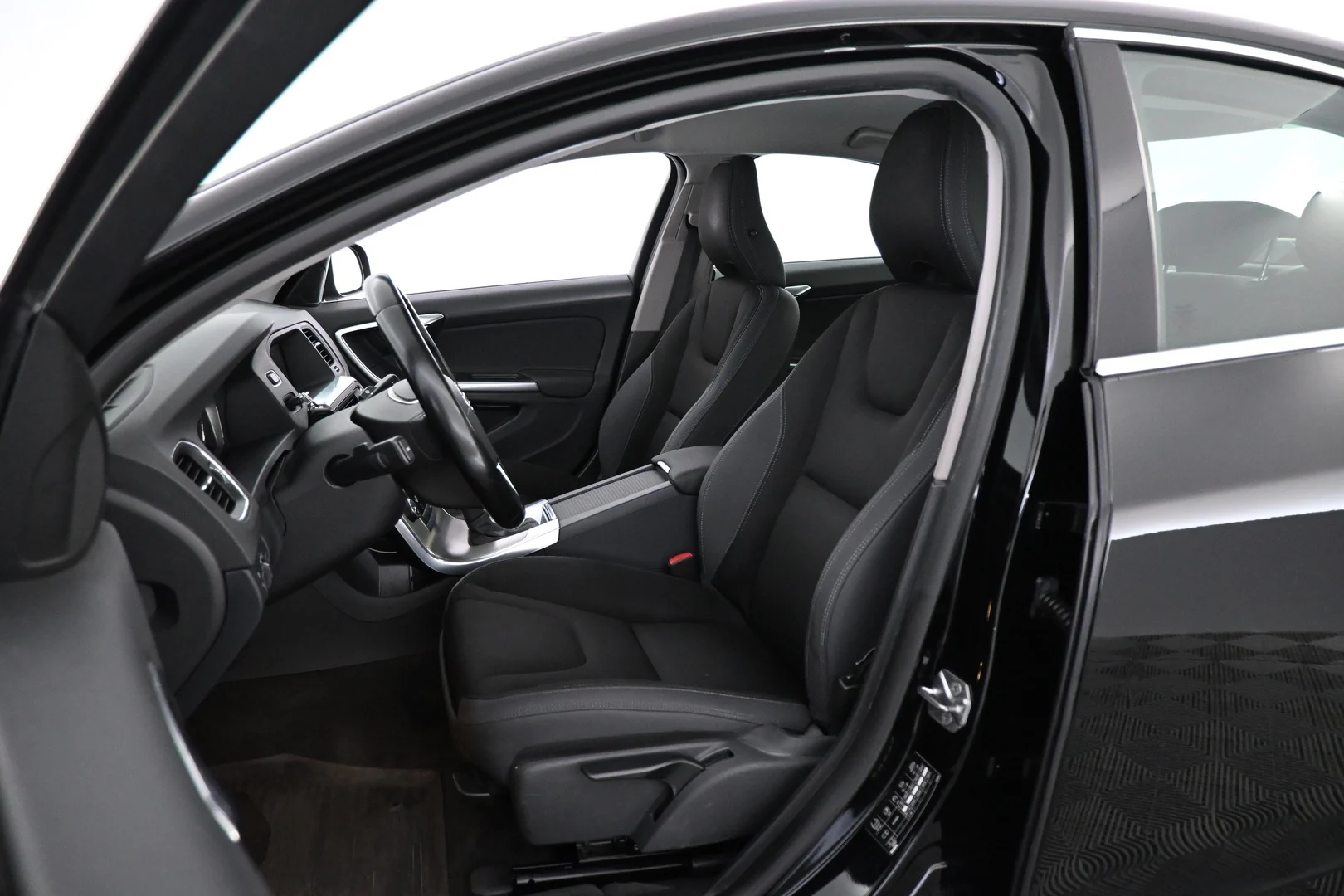 Car Image - 6Ho5VzvTM40c5c3Owlv31I