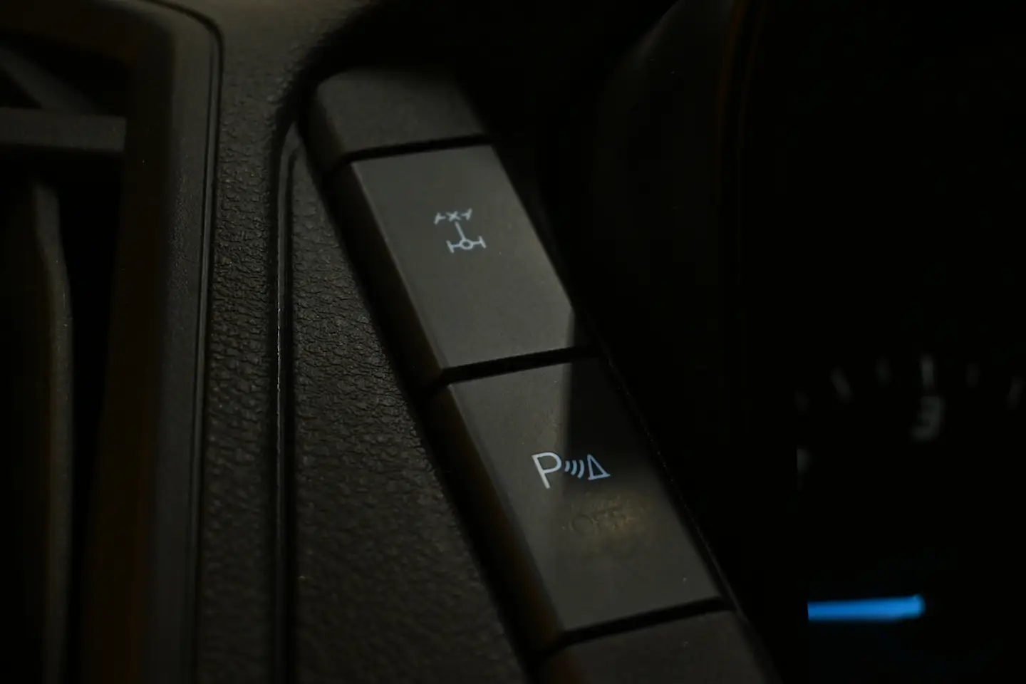 Car Image - ez20SG7BNICsUYl5VtD8I