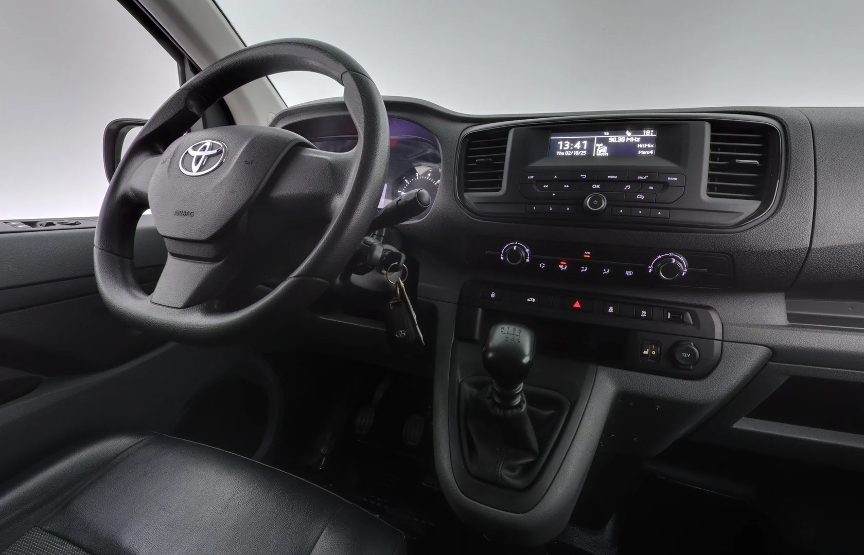 Car Image - 3nlJsUgZAf2cWRYKMyTWto