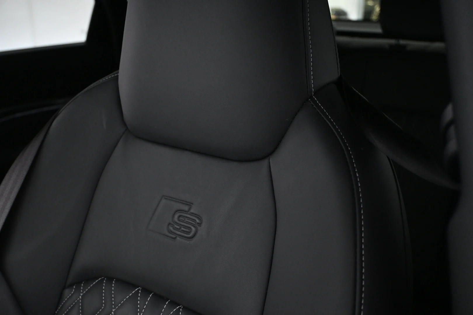 Car Image - 3SeTrWVFpMxFcxx8TpHywU