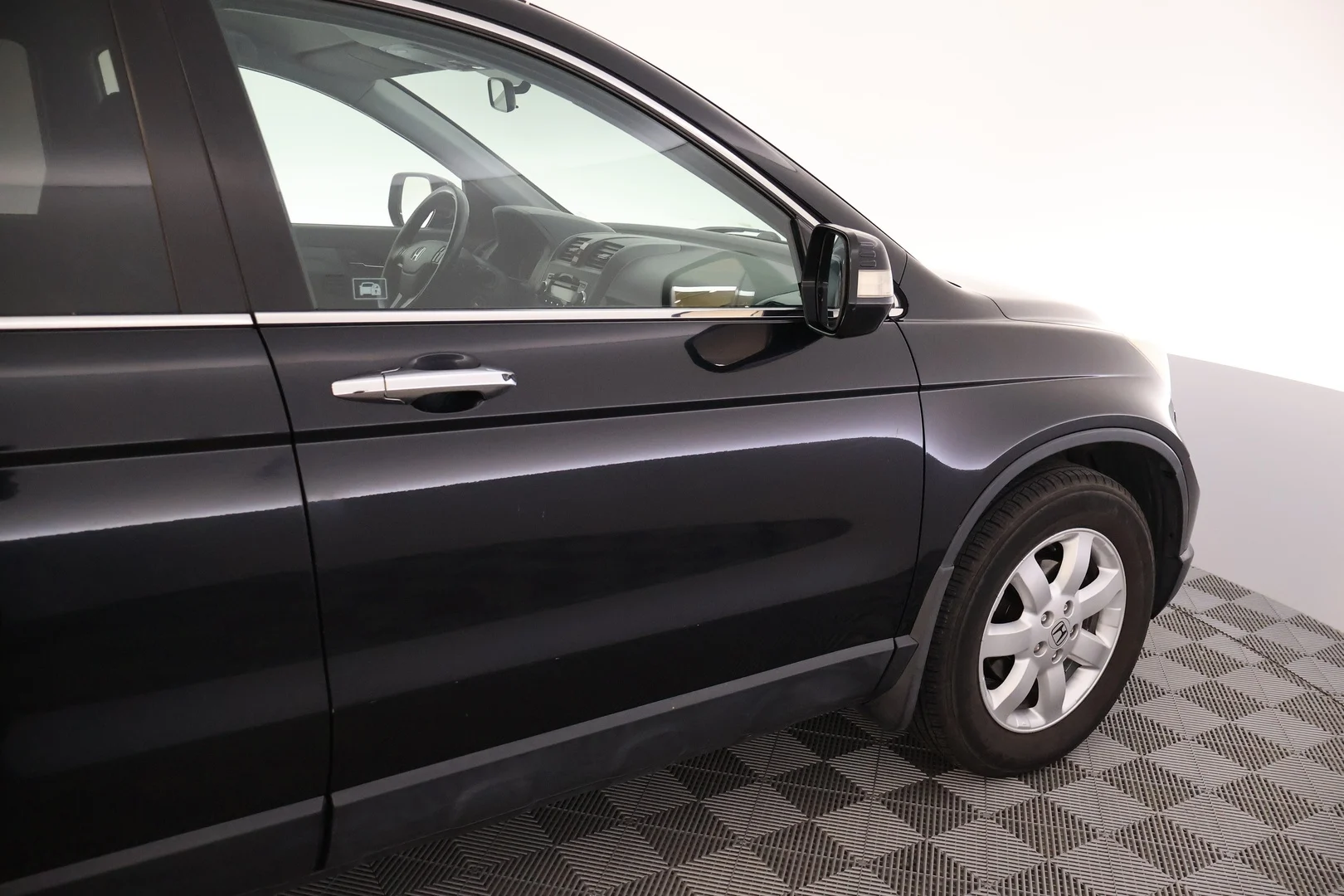Car Image - 3Sre4Ytx6CRwjb4zF9yGuw
