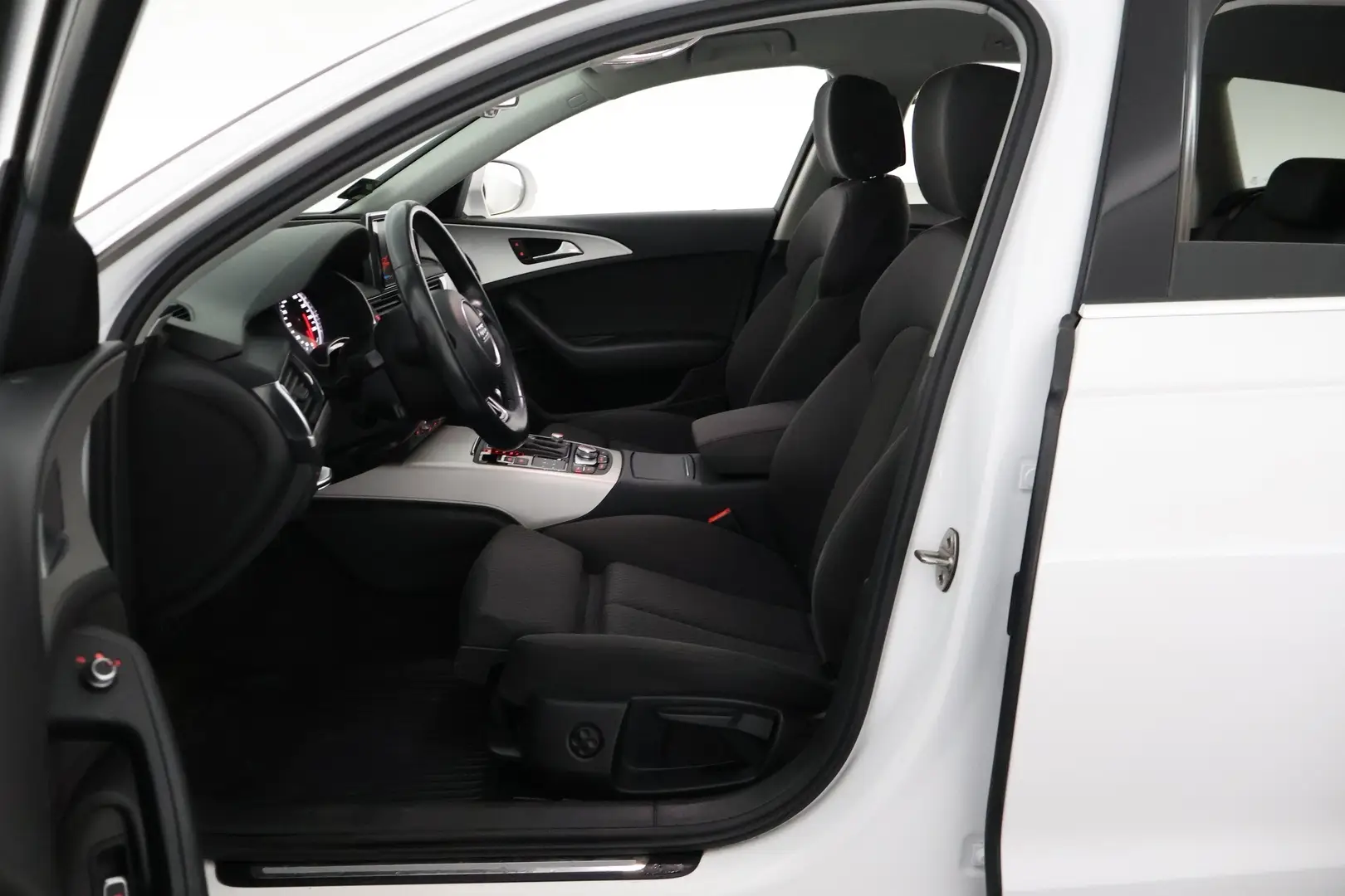Car Image - 23Fz0lMOEt36Lsx7BkAjwF