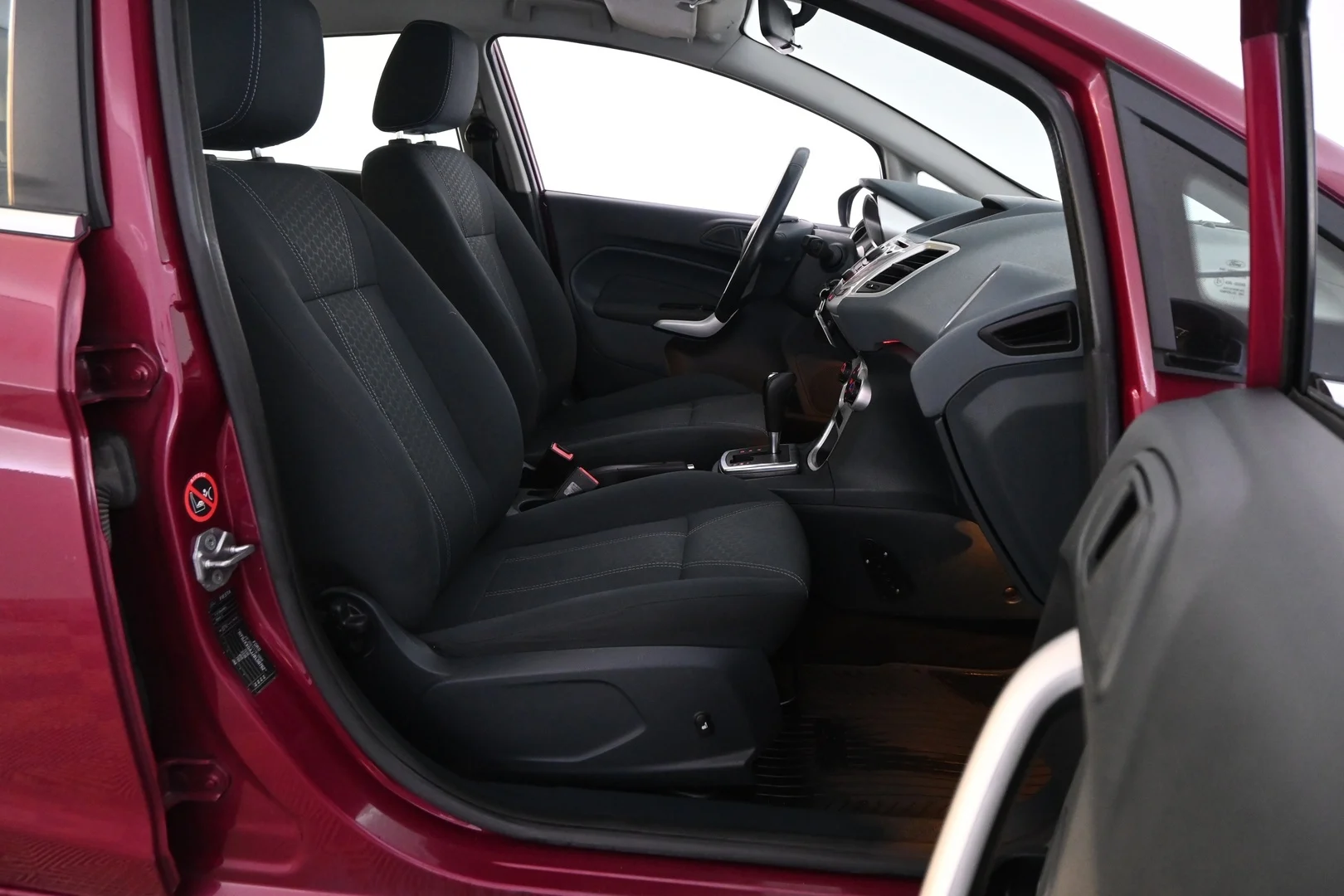 Car Image - 34AhybGq3pvPckBDtXsWIA