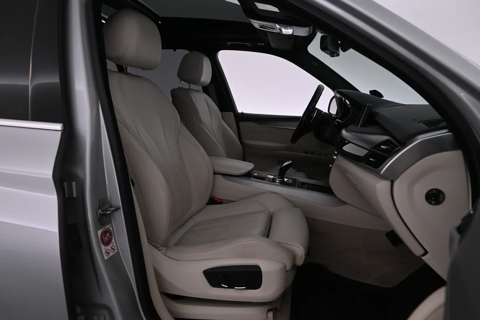 Car Image - 4GfzYI5MpQzr2yM9R2cx5c