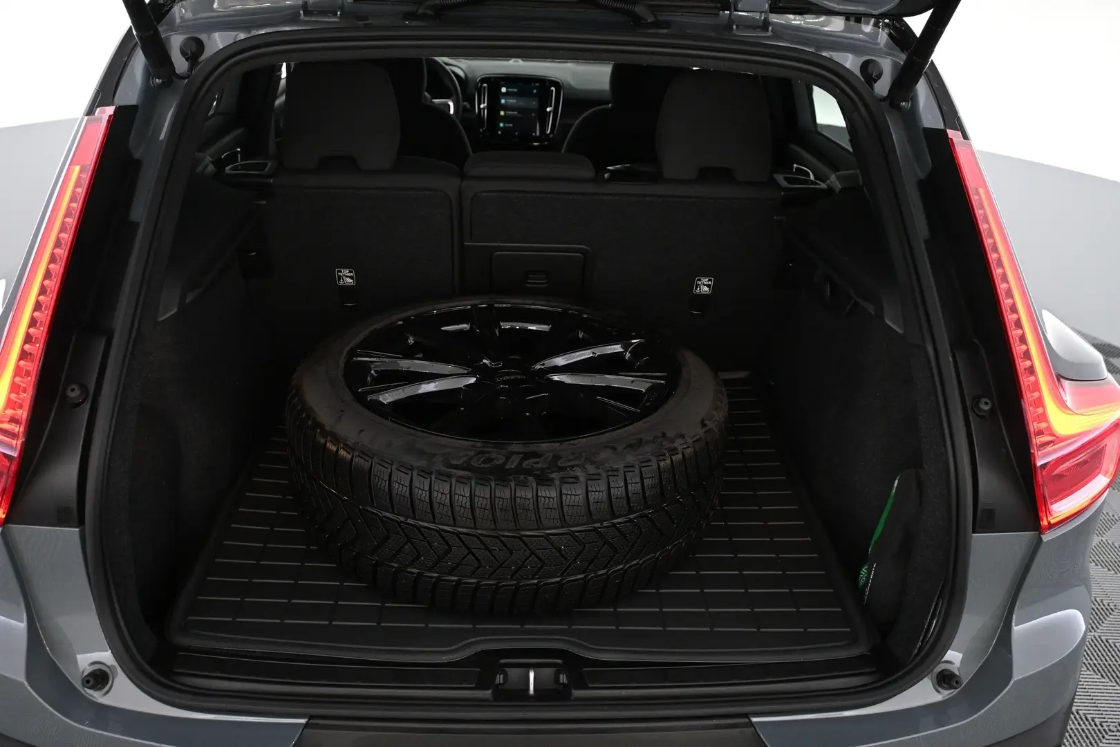 Car Image - qcCKv4r8Ttl0uLK10Gm1d