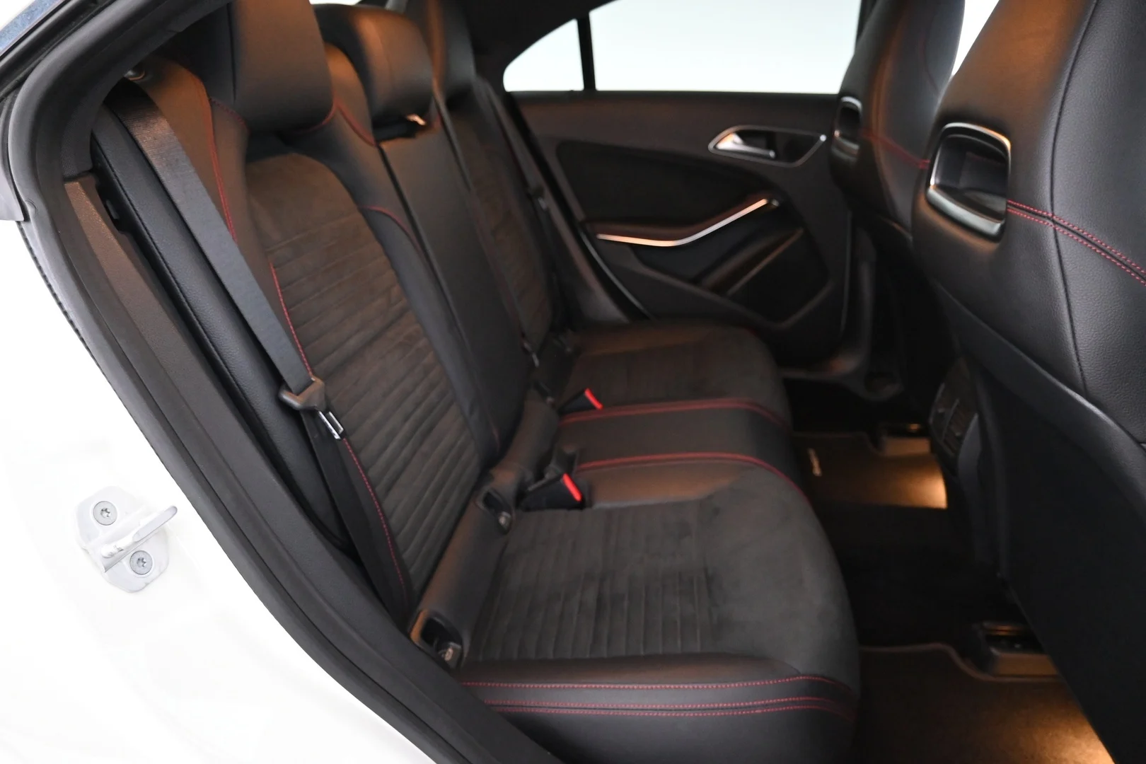Car Image - 3yka5kFXgpsSuX8g3l8nDm