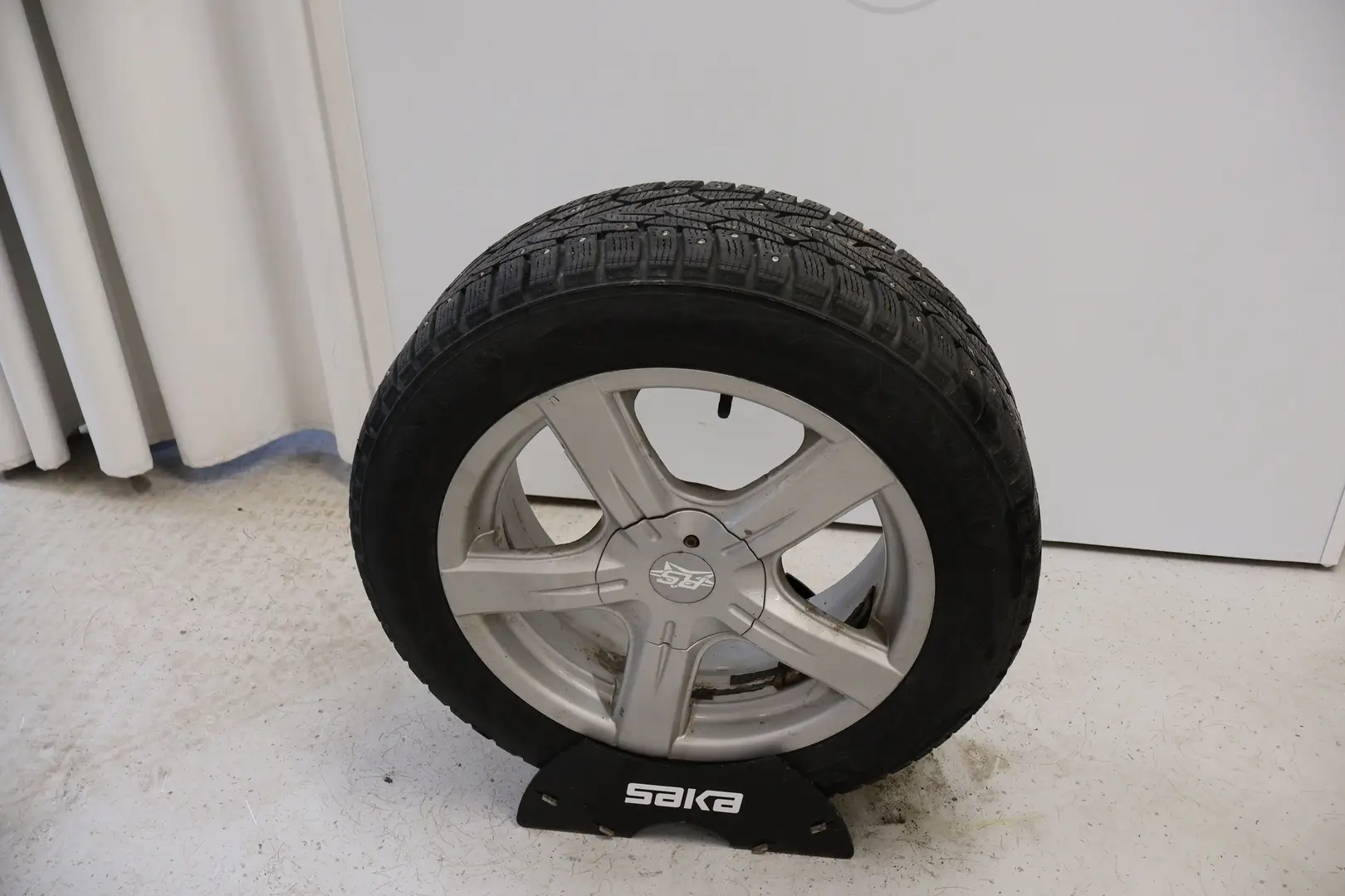 Car Image - 6anzIA0h9ACnwlI7hfcxMh