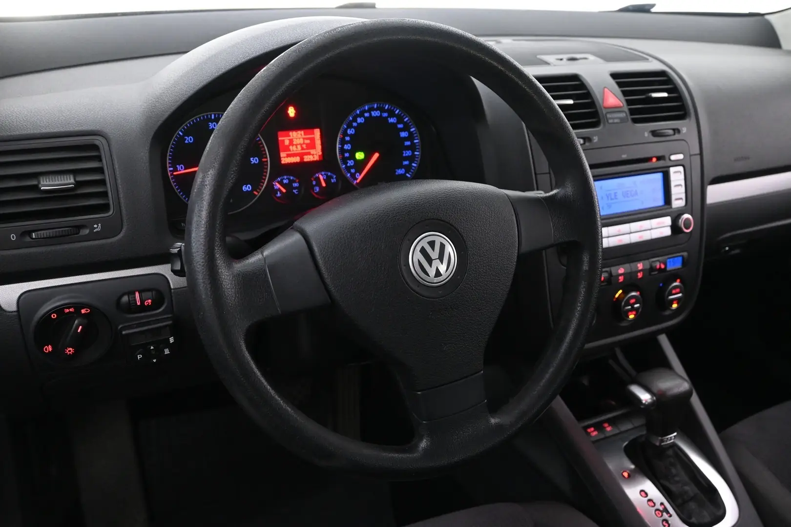 Car Image - 1NcUJYdkwcKp9HpjPfYE31