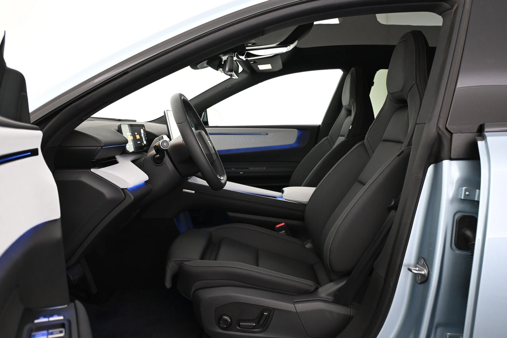 Car Image - 44w3gFvkTpjCM4g69a55rd