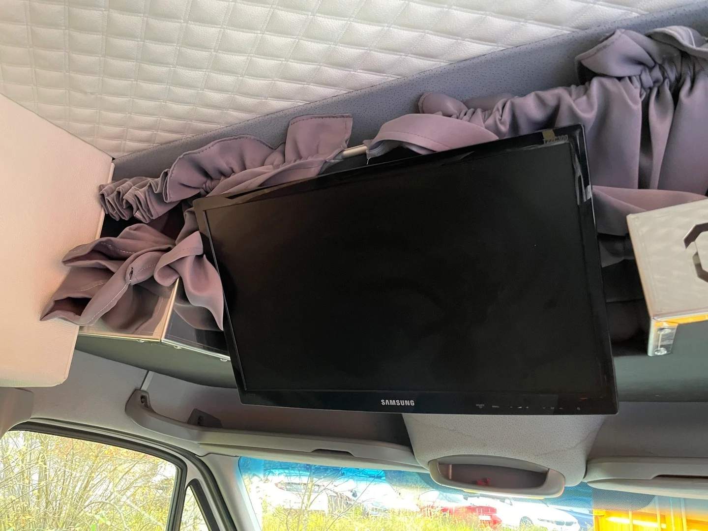 Car Image - 3QtaXtrRd1uXwTzH8Yd36F