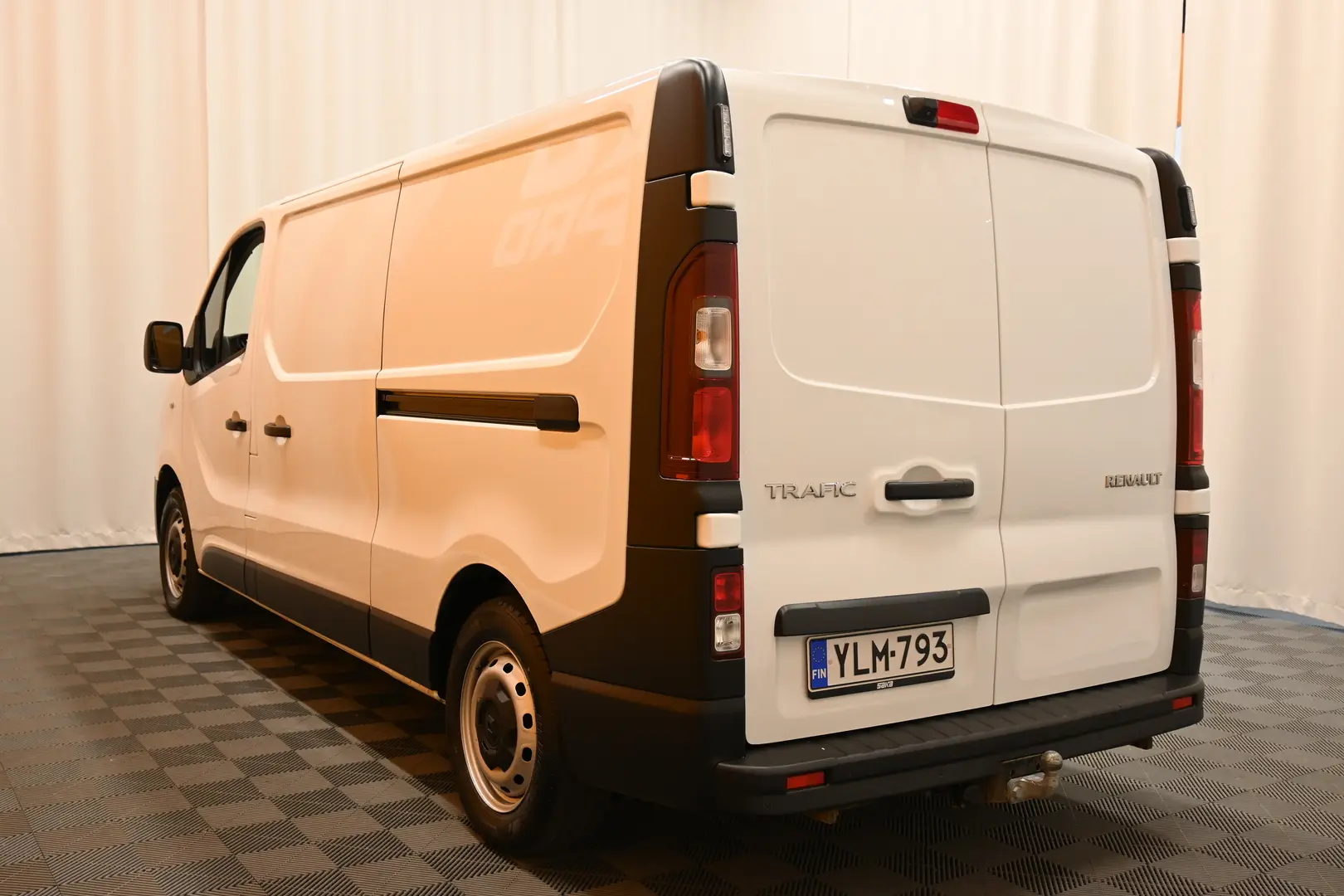 Car Image - 66vZNnDRtU6MpnMYMzmktt
