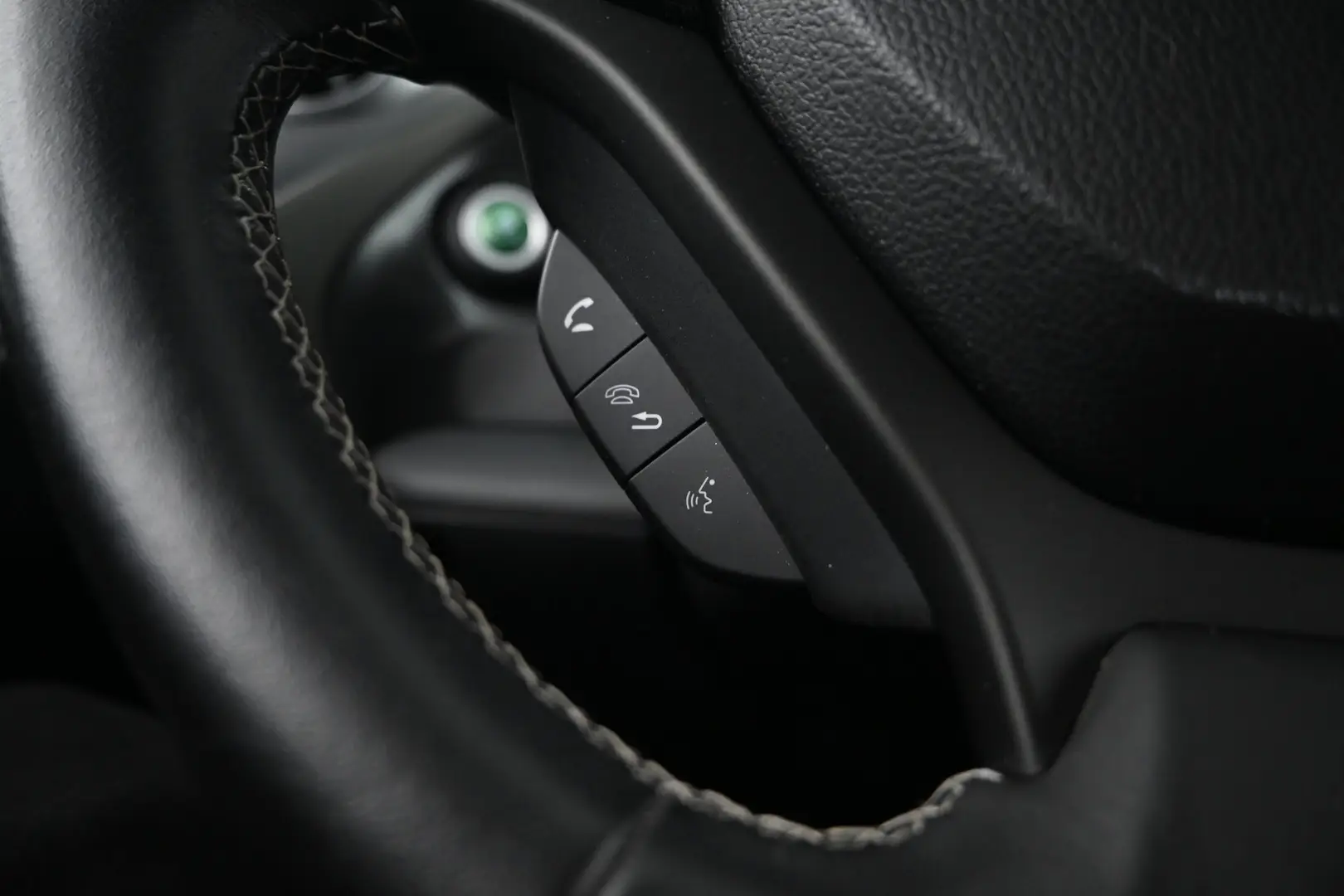 Car Image - Y0vYTWKz0cdwqBOgEzuF0