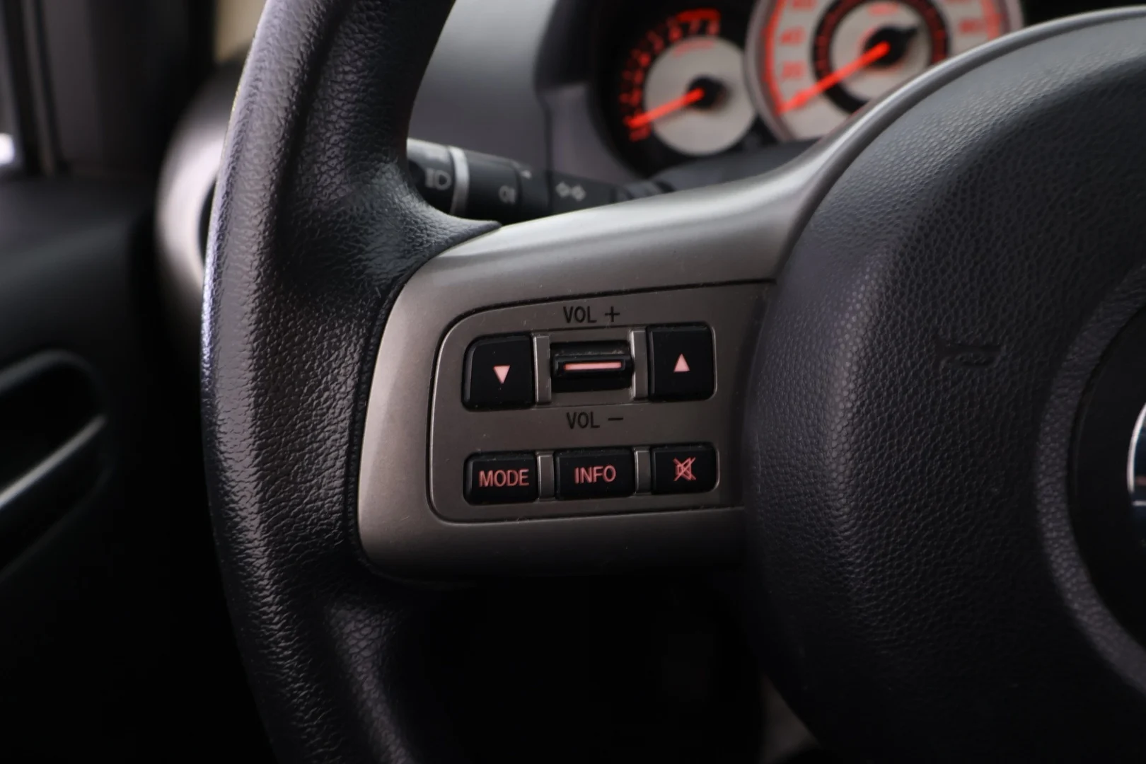 Car Image - 7EVpKj1yZwUN1eYrNr4uKQ